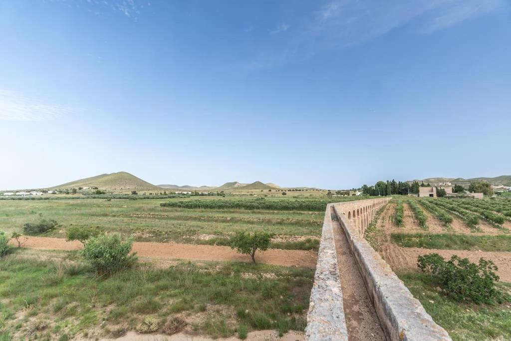 Villa De Fernan Perez Нихар Экстерьер фото